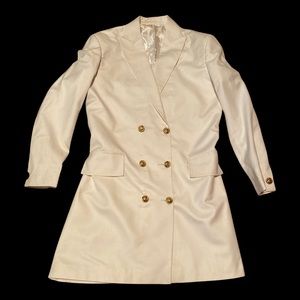 Ladies off white trench jacket.